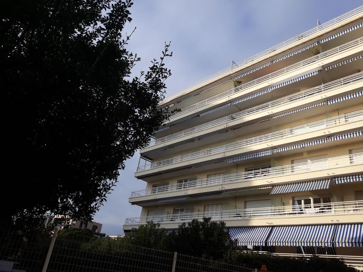 Le Palais Du Tropique Appartement Vue Mer 5E Etage Avec Ascenseur ジュアン・レ・パン エクステリア 写真
