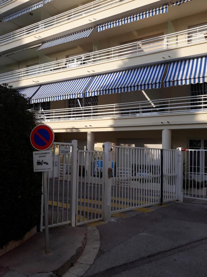 Le Palais Du Tropique Appartement Vue Mer 5E Etage Avec Ascenseur ジュアン・レ・パン エクステリア 写真